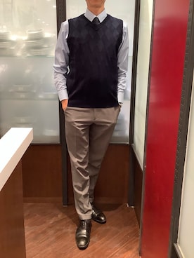 「アイテム（ビジネスシャツ）」を使った、TOKYO SHIRTS おおたかの森店さん（メンズ・177cm）の秋コーディネート