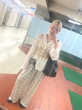 「THE ROW（ザロウ）のアイテム（バッグ）」を使った、こっこさん（レディース・162cm）の春コーディネート