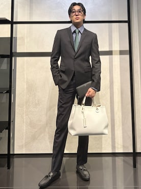 「アイテム（財布）」を使った、IBUKIさん（メンズ・182cm）の秋コーディネート