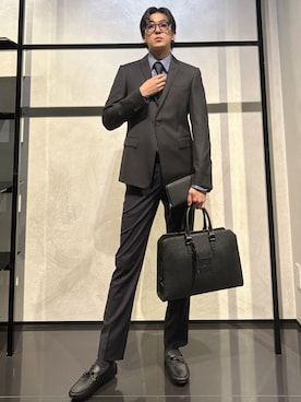 「アイテム（ビジネスバッグ）」を使った、IBUKIさん（メンズ・182cm）の秋コーディネート