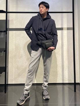 「アイテム（ボディバッグ/ウエストポーチ）」を使った、IBUKIさん（メンズ・182cm）の秋コーディネート