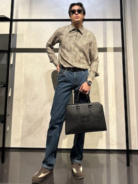 「アイテム（ビジネスバッグ）」を使った、IBUKIさん（メンズ・182cm）の秋コーディネート