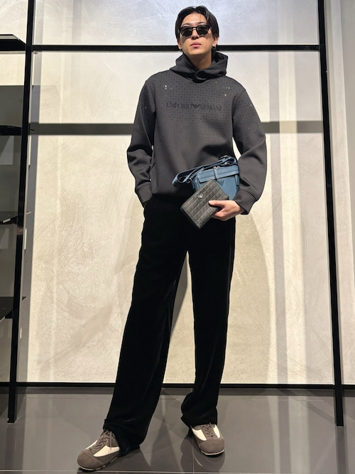 セール】【エンポリオ アルマーニ】Clubwear フード付き セール】【エンポリオ アルマーニ】Clubwear フード付き