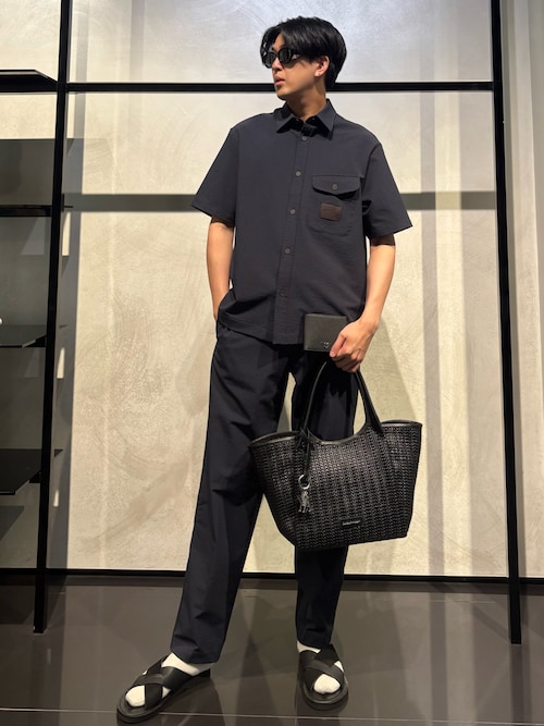 EMPORIO ARMANI☆ロゴ チャーム ショッパーバッグ♪送料込 EMPORIO ARMANI トートバッグ 「エンポリオ アルマーニ