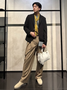 「EMPORIO ARMANI（エンポリオアルマーニ）のアイテム（ジャケット/アウター）」を使った、IBUKIさん（メンズ・182cm）の春コーディネート