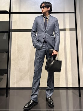 「アイテム（カードケース）」を使った、IBUKIさん（メンズ・182cm）の秋コーディネート