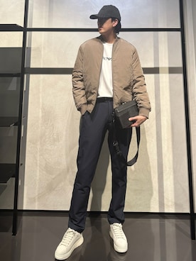 「アイテム（財布）」を使った、IBUKIさん（メンズ・182cm）の秋コーディネート