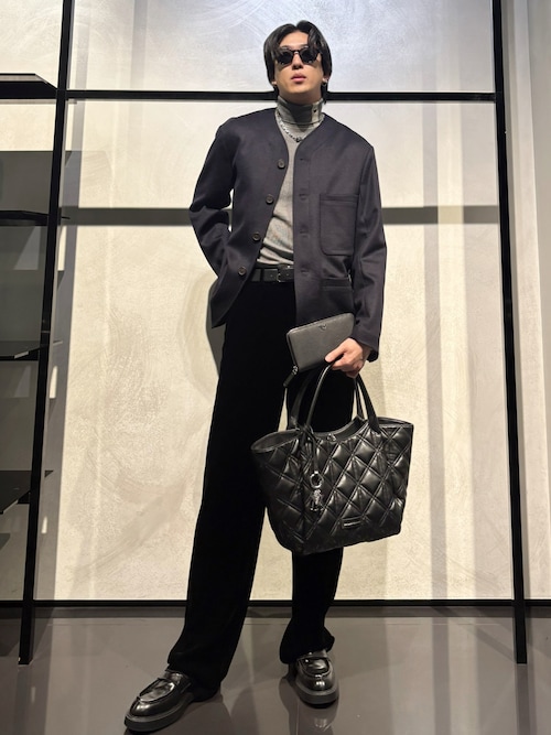 エンポリオ アルマーニ】ロールネックセーター バージンウールジャ