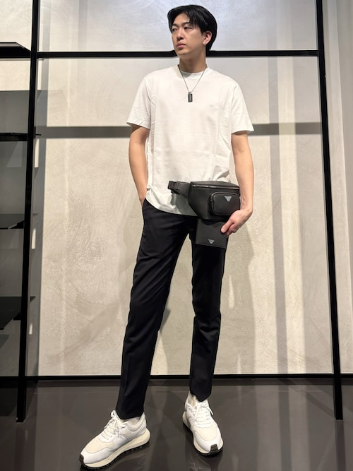 自宅保管でしたが状態悪く有りませんアルマーニです EMPORIO ARMANIのトップスを使ったコーディネート(ZOZOTOWN