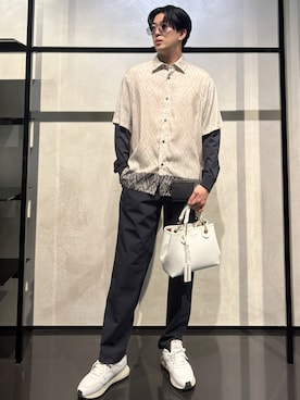 「アイテム（カードケース）」を使った、IBUKIさん（メンズ・182cm）の秋コーディネート