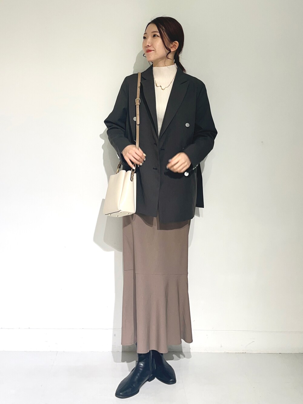 sakiさんの「メタルボタンダブルブレストジャケット（SENSE OF PLACE by URBAN RESEARCH）」を使ったコーディネートの1枚目の写真