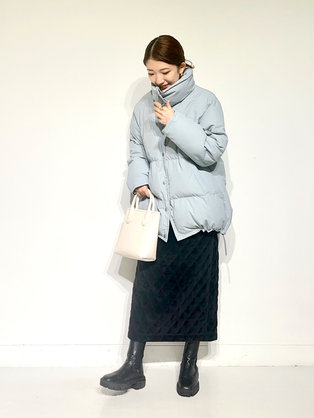 sakiさんの「ハンドルミニトートバッグ（SENSE OF PLACE by URBAN RESEARCH）」を使ったコーディネートの1枚目の写真