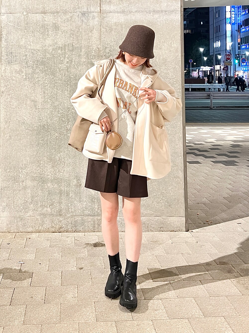 KBF（ケイビーエフ）の「ボリュームサイドスリットフーディー（その他 