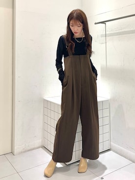 「アイテム（サロペット/オーバーオール、ブラウン系）」を使った、sakiさん（レディース・166cm）の夏コーディネート