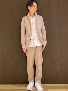「アイテム（セットアップ、ベージュ系）」を使った、NICOLE CLUB FOR MENさん（メンズ・170cm）の春コーディネート