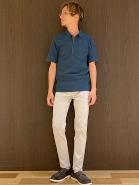 「アイテム（スニーカー、グレー系）」を使った、NICOLE CLUB FOR MENさん（メンズ・170cm）の夏コーディネート