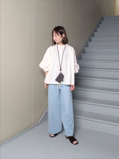 【ホワイト】タックボリュームショートシャツブラウス KOBE LETTUCE（神戸レタス） シャツ ブラウス 長袖 トップス ショート