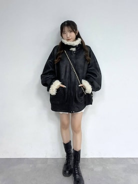 「アイテム（ムートンコート）」を使った、りさこさん（レディース・154cm）の秋コーディネート