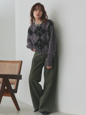 「アイテム（デニムパンツ、グリーン系）」を使った、ad thieさん（レディース・154cm）の秋コーディネート