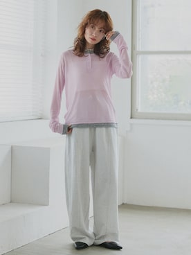 「ad thie（アドティエ）のバイカラー ヘンリー シアートップス（Tシャツ/カットソー、パープル系）」を使った、ad thieさん（レディース・154cm）の春コーディネート