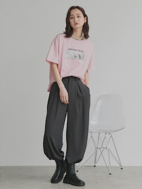 「ad thie（アドティエ）のフロントタック ワイドスラックス（スラックス、グレー系）」を使った、ad thieさん（レディース・154cm）の春コーディネート