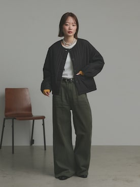 「アイテム（デニムパンツ、グリーン系）」を使った、ad thieさん（レディース・162cm）の秋コーディネート