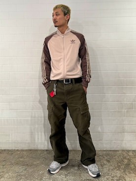 「アイテム（ナイロンジャケット、ブラウン系）」を使った、GYさん（メンズ・175cm）の春コーディネート