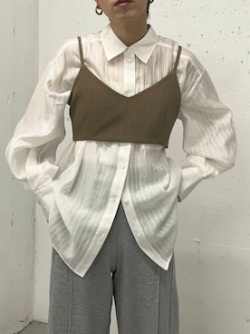 「ブラウスが主役の春コーデ」｜「アイテム（スウェットパンツ）」を使った、oookasumioooさん（レディース・166cm）の春コーディネート