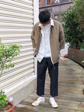 「アイテム（その他シューズ、ホワイト系）」を使った、綸さん（メンズ・176cm）の春コーディネート