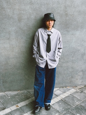 「アイテム（付け襟）」を使った、Leviさん（メンズ・174cm）の秋コーディネート