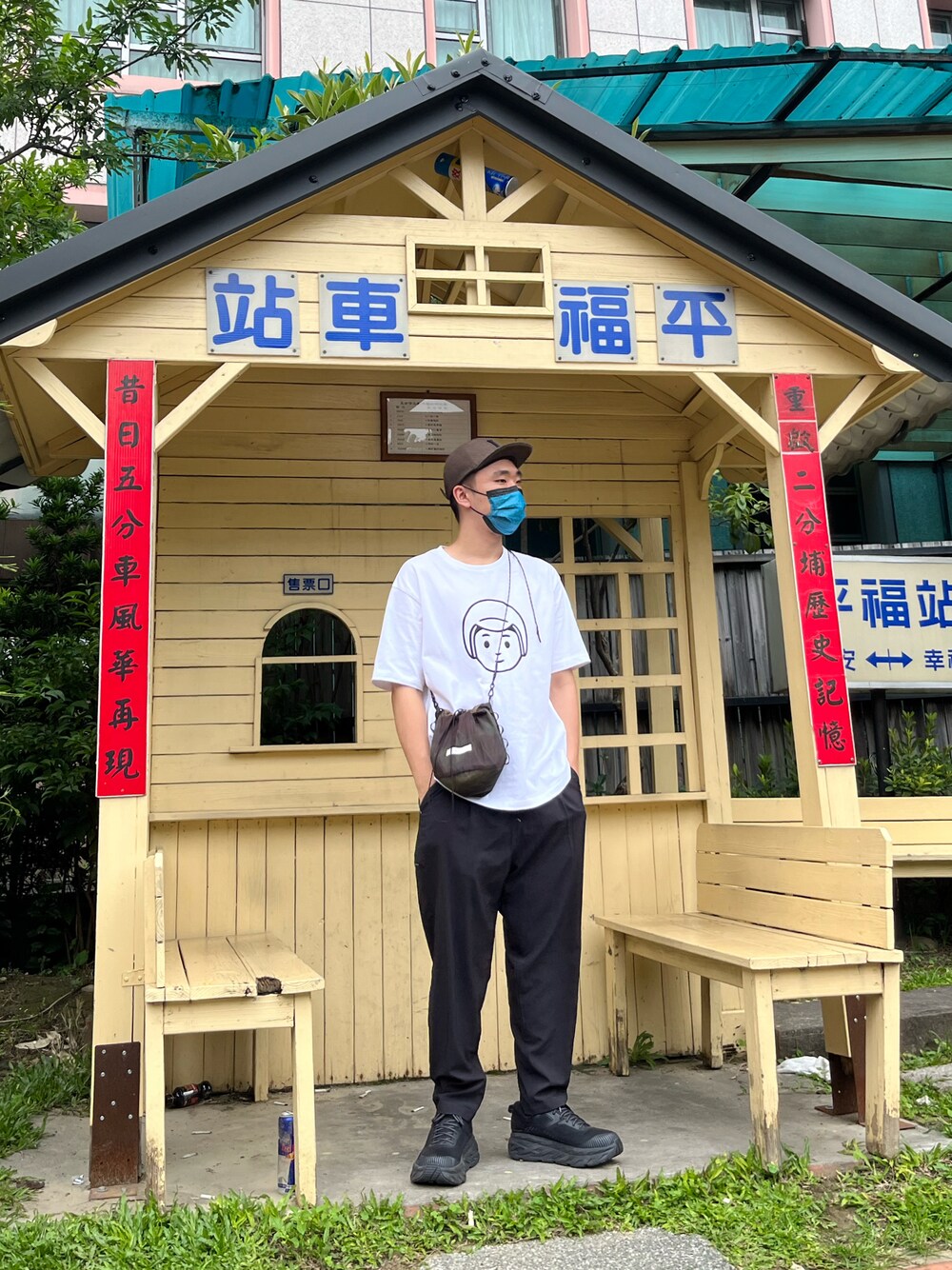 「ootd、夏、街頭穿搭、休閒、oversize、Jackman、NORBIT BY HIROSHI NOZAWA、HOKAONEONE、outfit、men」｜「dycteamのアイテム（チノパンツ、ブラック系）」を使った、Leviさん（メンズ・174cm）の春コーディネートの1枚目の写真