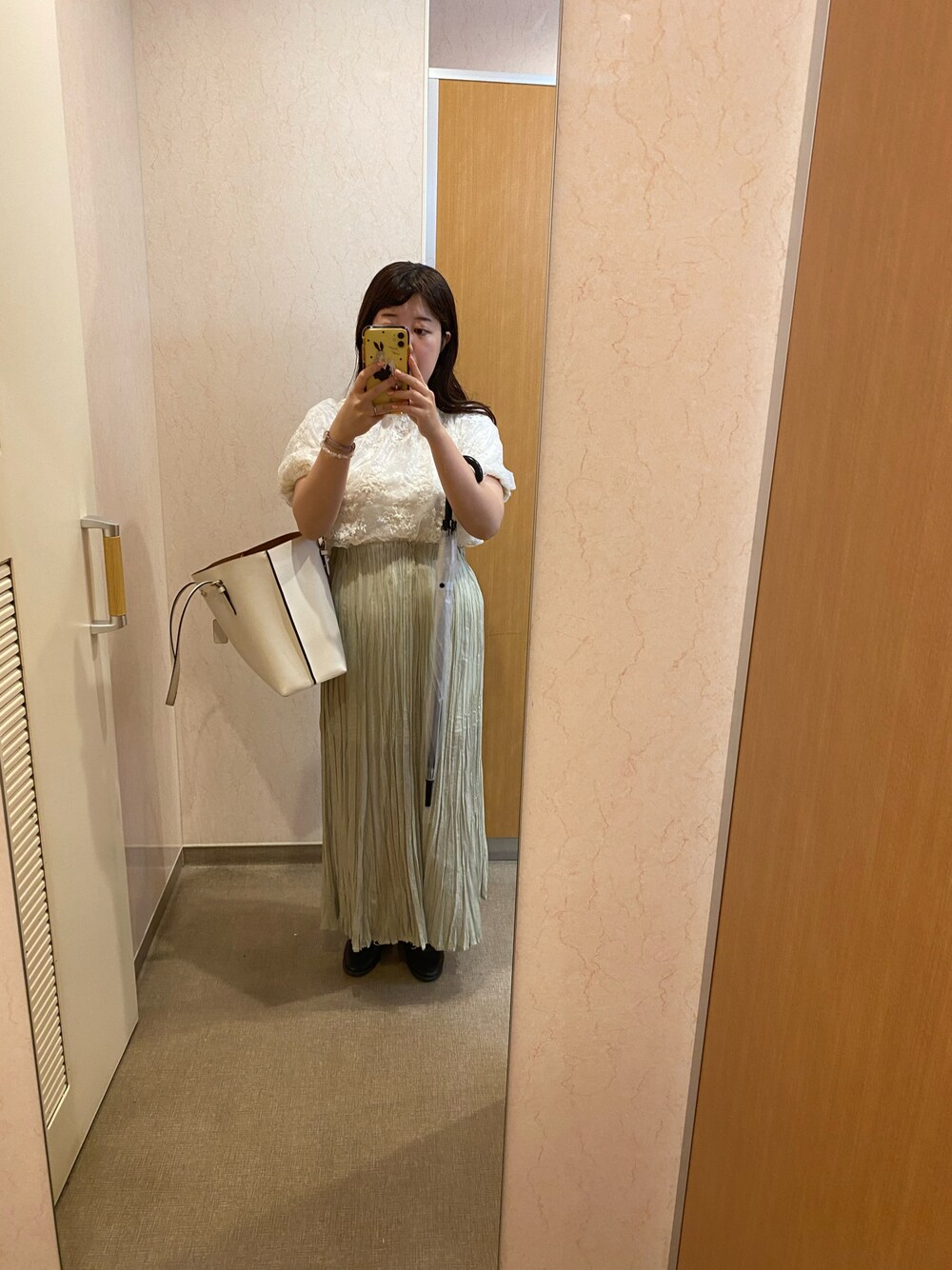 「Chicoのワッシャークリンクルアシメスカート（スカート、グリーン系）」を使った、chocomintocotocoさん（レディース・155cm）の夏コーディネートの1枚目の写真