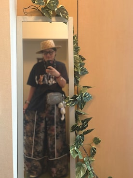 「Aphlotus（アプロタス）のアイテム」を使った、えちご屋さん（レディース・168cm）の夏コーディネート