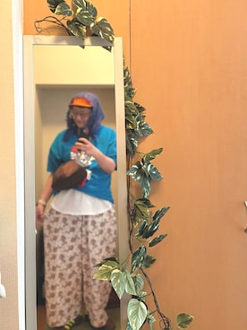 「wee9s（ウィークス）のアイテム」を使った、えちご屋さん（レディース・168cm）の春コーディネート
