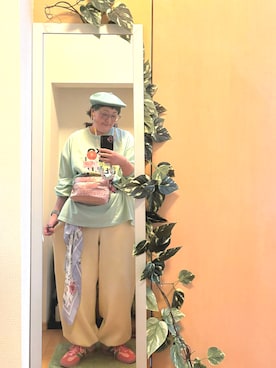 「KANGOL（カンゴール）のアイテム（帽子）」を使った、えちご屋さん（レディース・168cm）の春コーディネート