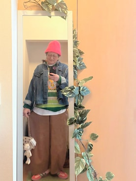 「アイテム（デニムジャケット）」を使った、えちご屋さん（レディース・168cm・40代）の冬コーディネート