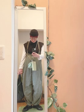 「CASTANO（カスターノ）のアイテム」を使った、えちご屋さん（レディース・168cm）の秋コーディネート