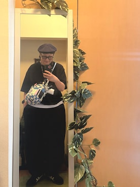 「KANGOL（カンゴール）のアイテム（帽子、ブルー系）」を使った、えちご屋さん（レディース・168cm）の秋コーディネート
