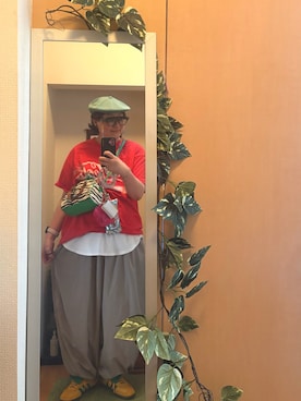 「H&M（エイチ・アンド・エム）のアイテム（トップス）」を使った、えちご屋さん（レディース・168cm）の春コーディネート
