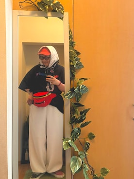 「CONTROL FREAK / CTFK（コントロールフリーク）のシアーターバン付きキャップ（帽子、レッド系）」を使った、えちご屋さん（レディース・168cm）の夏コーディネート