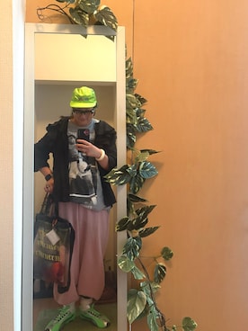 「niko and...（ニコアンド）のアイテム（帽子、グリーン系）」を使った、えちご屋さん（レディース・168cm）の秋コーディネート