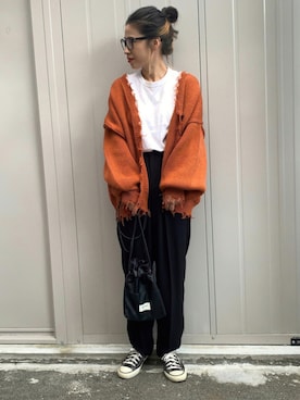 「ダメージカーディガン」｜NANAさん（レディース・162cm）の秋コーディネート