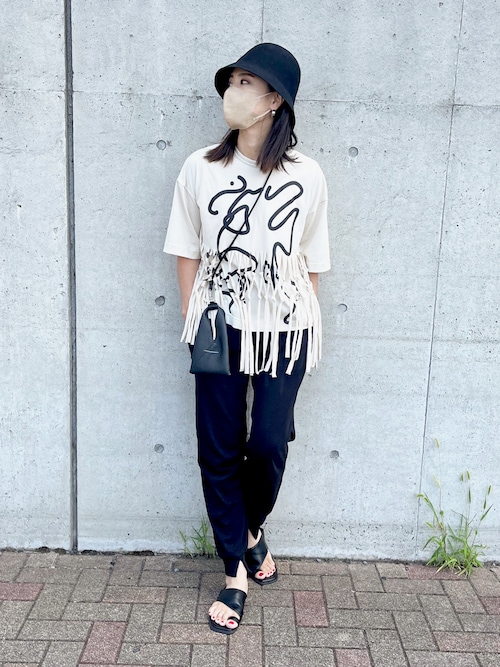 【美品】PUBLIC TOKYO ドローイングボヘムTEE PUBLIC TOKYO（パブリックトウキョウ）の「ドローイングボヘム