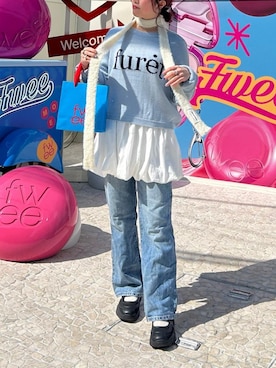 「ロゴニット」｜「アイテム（スカート）」を使った、まるまるこ【低身長 /骨スト/韓国】さん（レディース・151cm）の春コーディネート