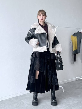 「アイテム（ムートンコート）」を使った、inhhhan®さん（レディース・165cm）の秋コーディネート