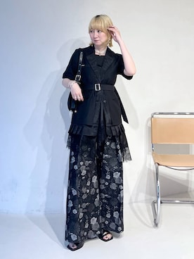 「HARE（ハレ）のフラワーガラデニムパンツ(HARE)（デニムパンツ、ブラック系）」を使った、inhhhan®さん（レディース・165cm）の春コーディネート