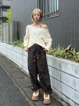 「アイテム（ブーツ）」を使った、愛都さん（レディース・163cm）の秋コーディネート