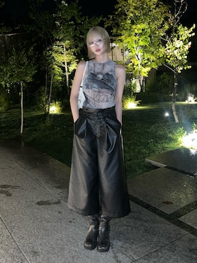 「アイテム（タンクトップ）」を使った、愛都さん（レディース・163cm）の秋コーディネート