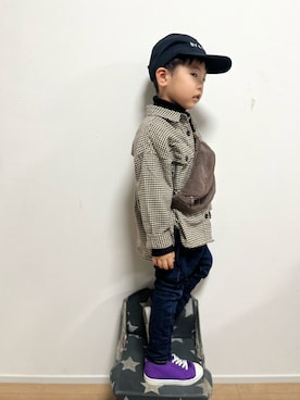 「RADCHAP（ラッドチャップ）のアイテム（スニーカー）」を使った、kotaさん（キッズ・100cm）の秋コーディネート