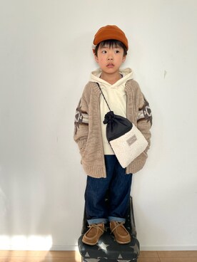 「petit main（プティマイン）のアイテム（パーカー）」を使った、kotaさん（キッズ・100cm）の冬コーディネート